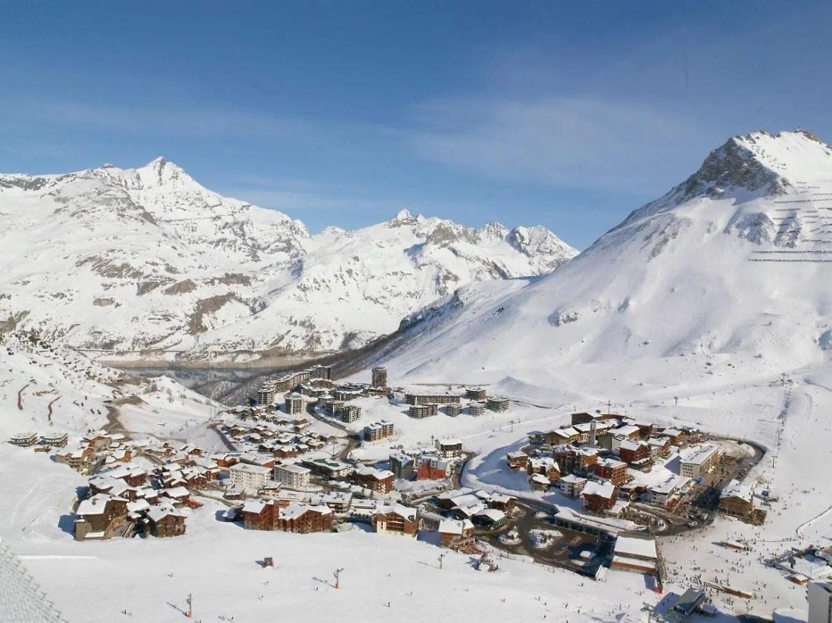 Appartement 6 Personnes Avec Parking Couvert - 1 Chambre - 4 Lits - Netflix & Wifi Haut Debit 蒂涅