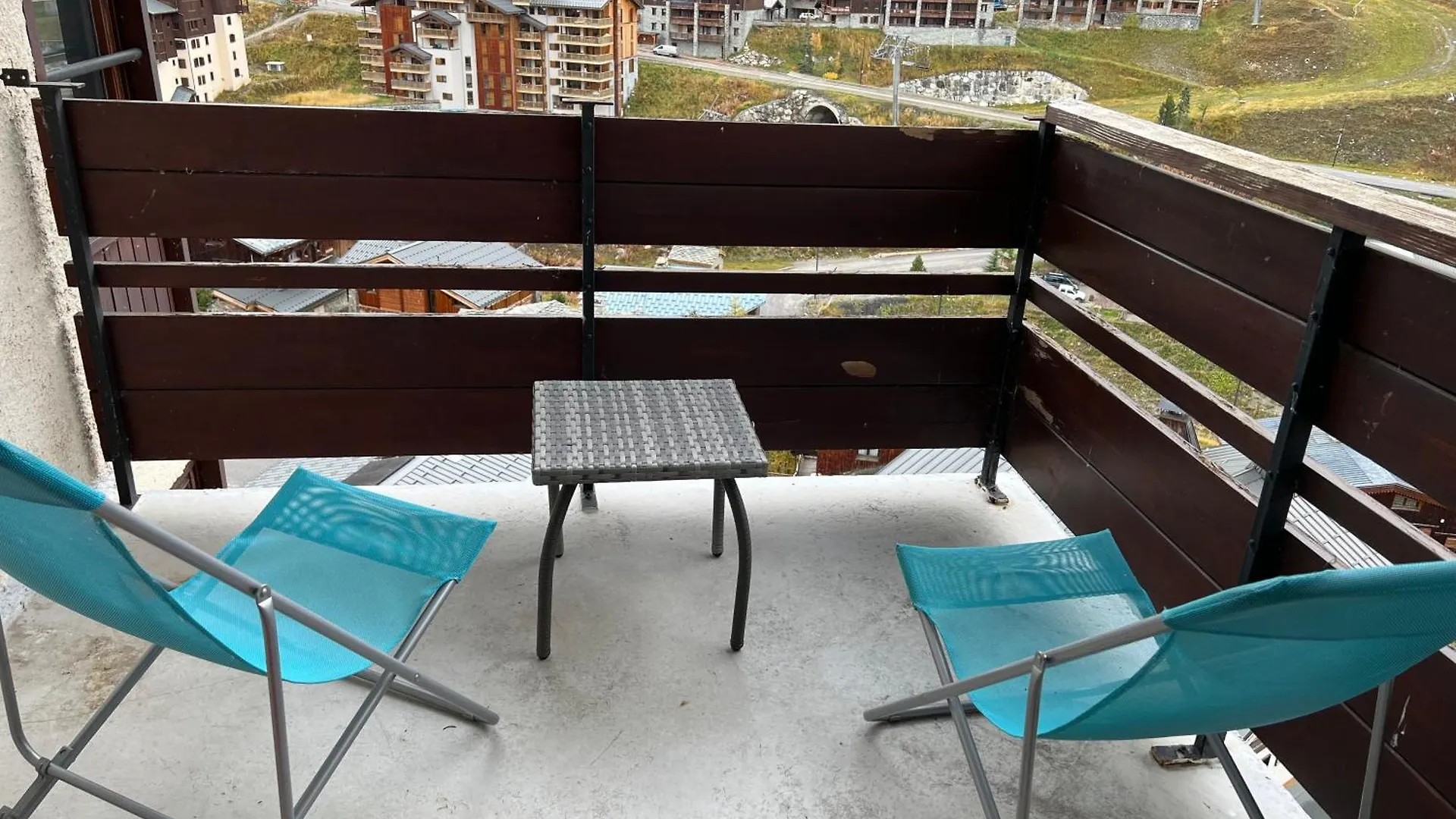 Appartement 6 Personnes Avec Parking Couvert - 1 Chambre - 4 Lits - Netflix & Wifi Haut Debit 蒂涅 法国